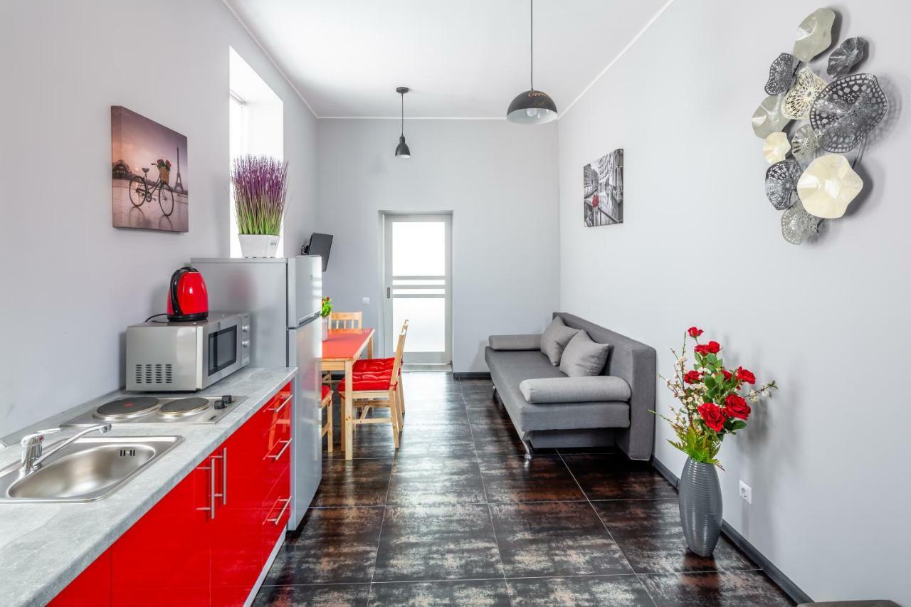 Alfa Apartments Chornovola Lviv Exterior photo